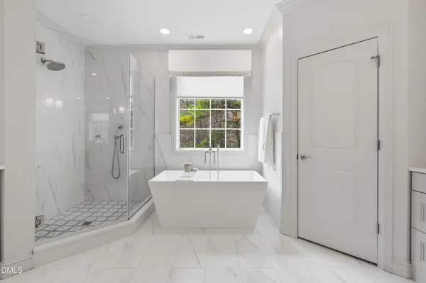 $2,800,000 | 300 Lake Manor Road, Chapel Hill, NC 27516