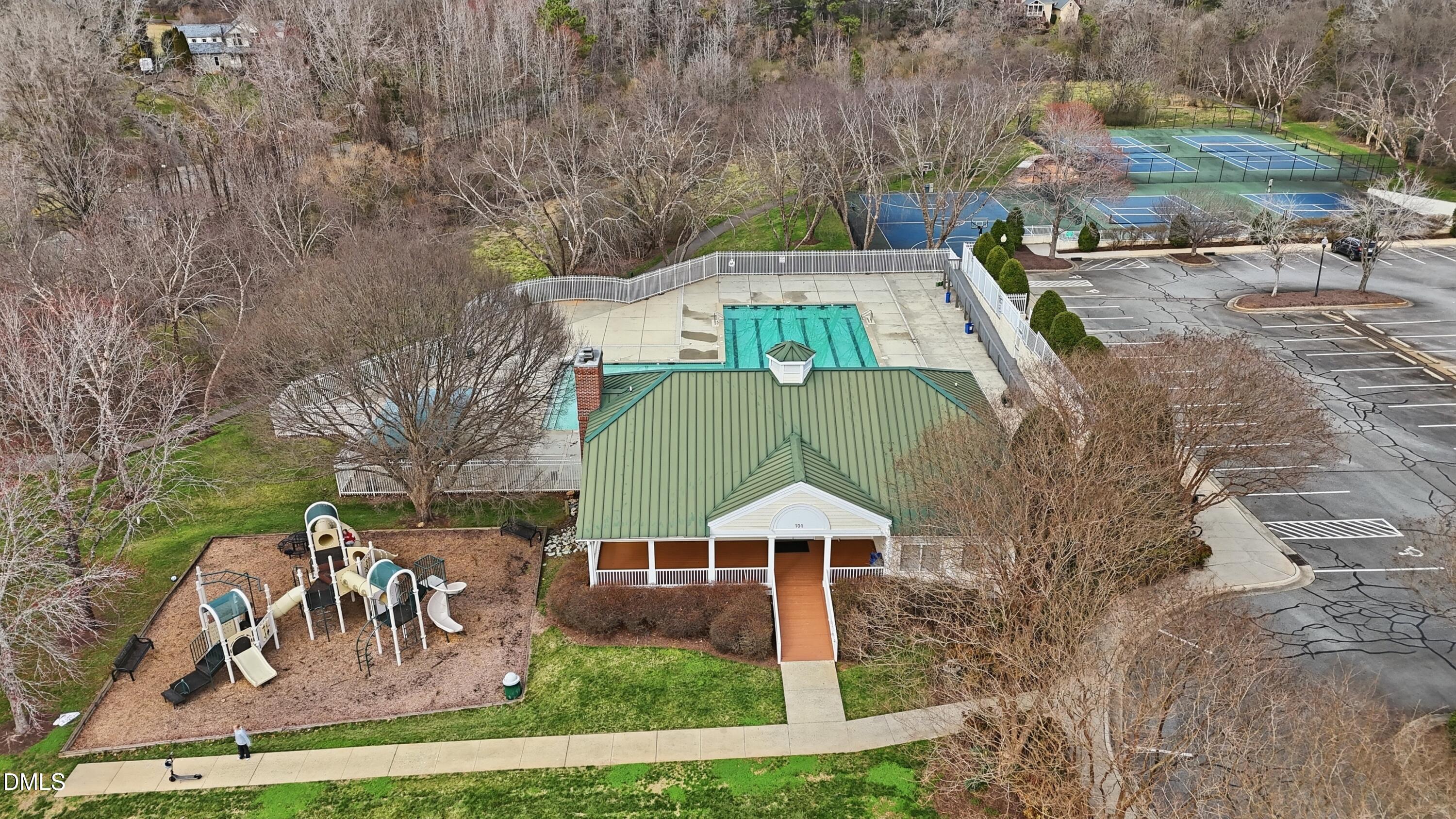 300 Lake Manor Road Chapel Hill, NC 27516 - Photo 80 of 99 404