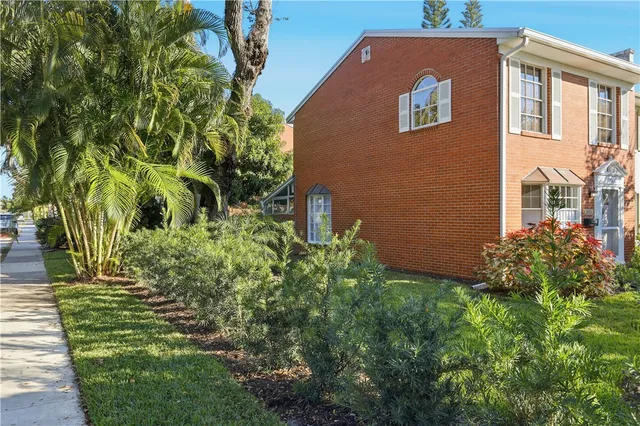 $3,000 | 2924 Eagle Drive, Vero Beach, FL 32963