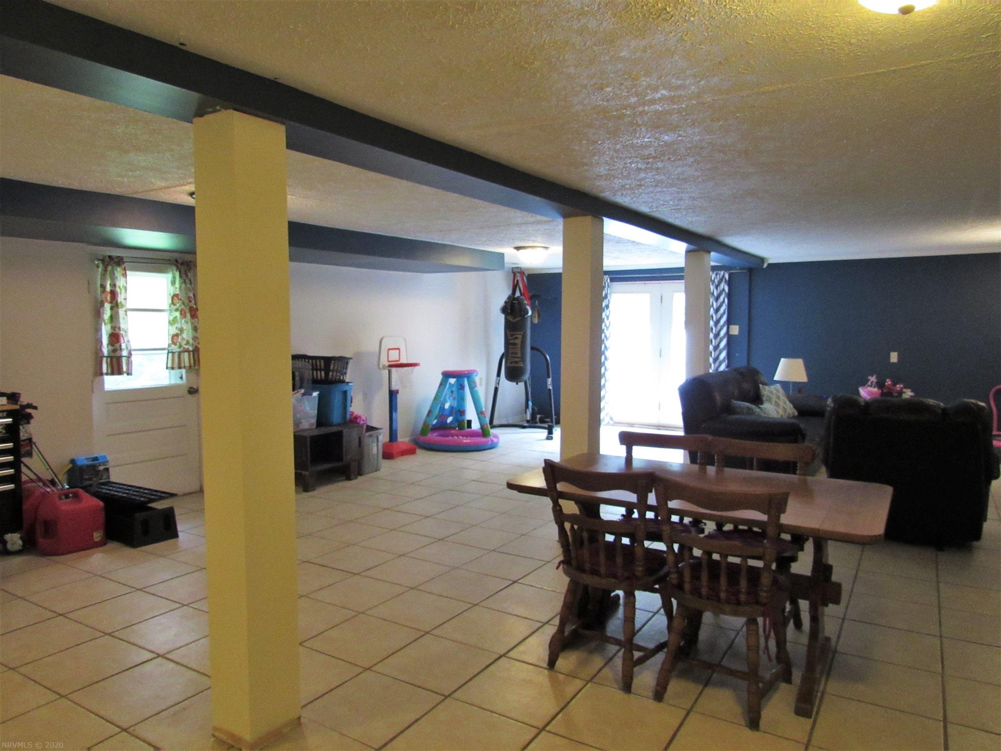 1501 Ridgeview Road Northwest Floyd, VA 24091 - Photo 39 of 46 Gallery Image 39