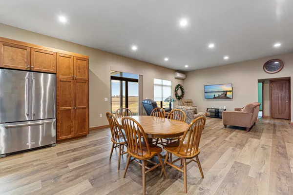 $675,000 | 17742 280th Avenue, New Richland, MN 56072