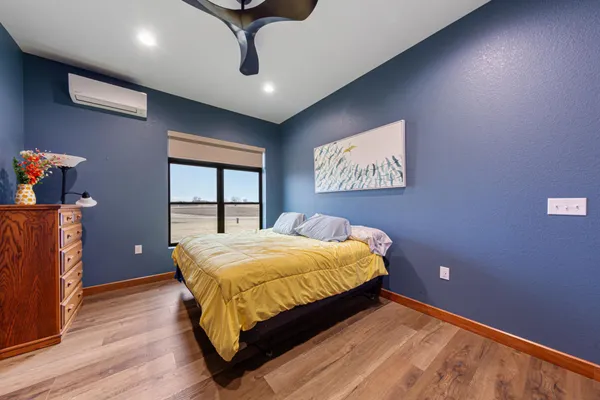 $675,000 | 17742 280th Avenue, New Richland, MN 56072