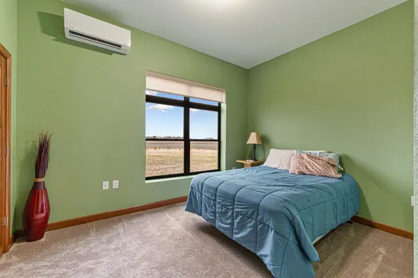 $675,000 | 17742 280th Avenue, New Richland, MN 56072