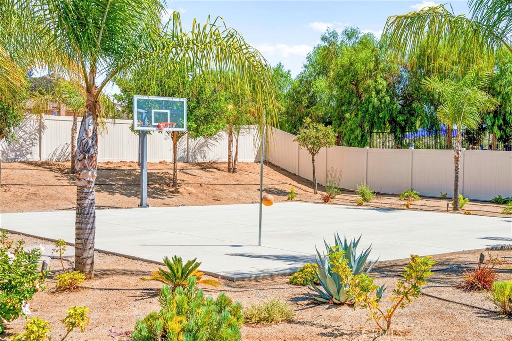 16555 Vía Los Caballeros Riverside, CA 92504 - Photo 43 of 51 a view of a backyard of the house