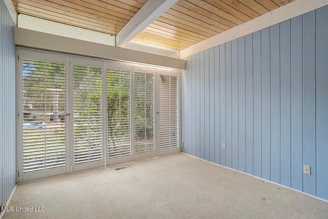 $289,000 | 1972 Aztec Drive, Jackson, MS 39211