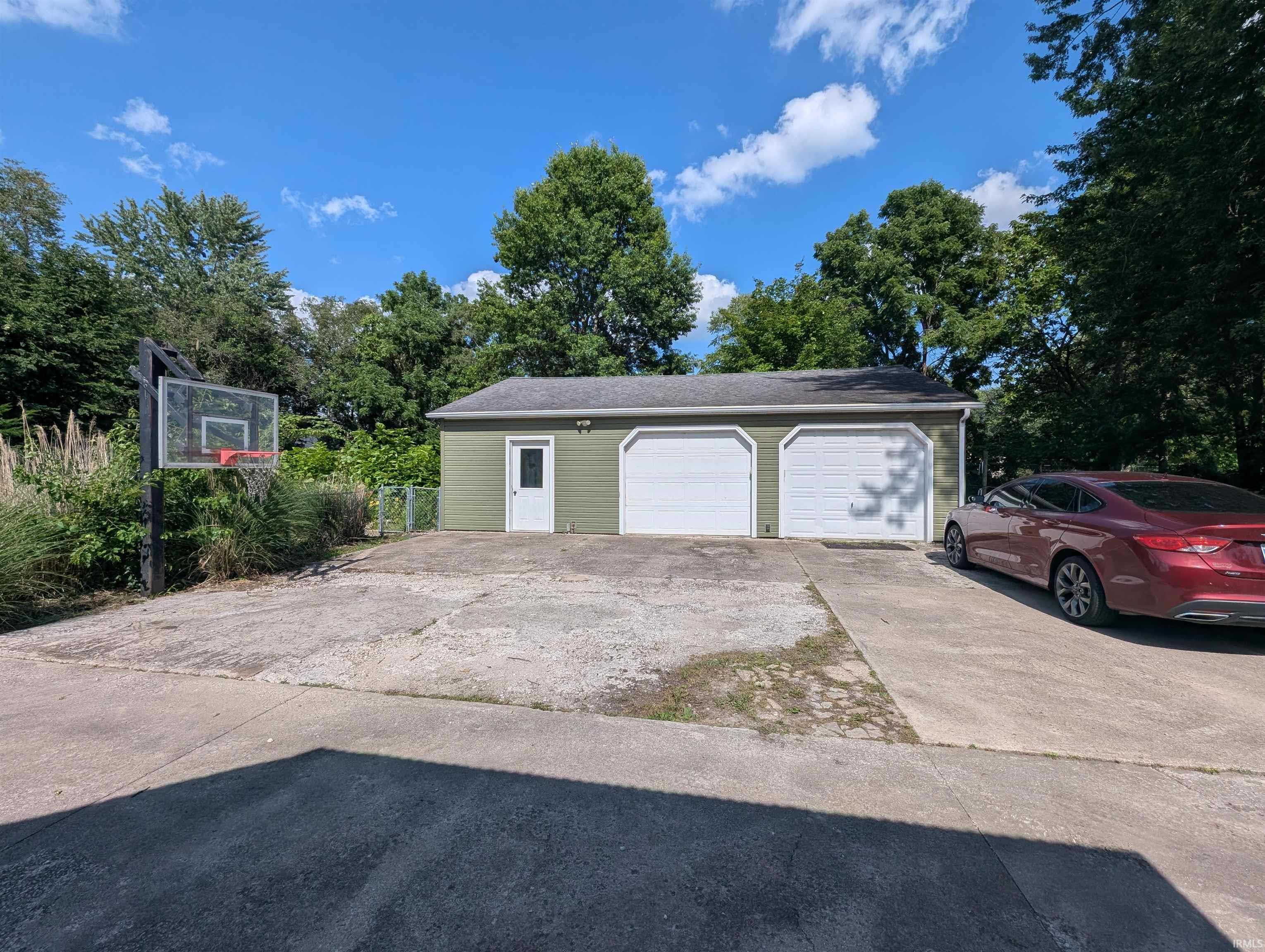 2000 North Delphos Street Kokomo, IN 46901 - Photo 3 of 13