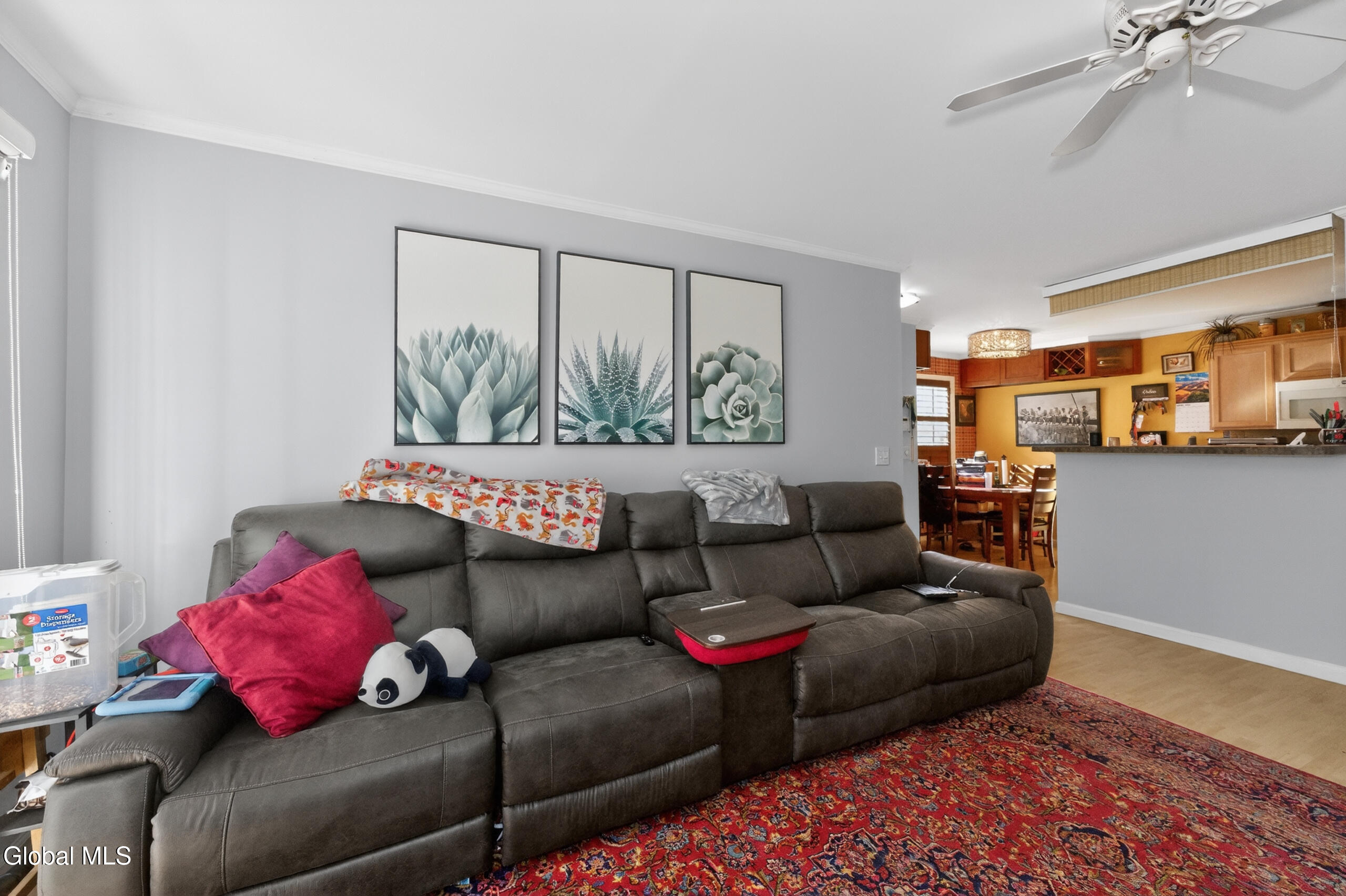 503 Evergreen Place Rensselaer, NY 12144 - Photo 6 of 26 3 Livingroom 1