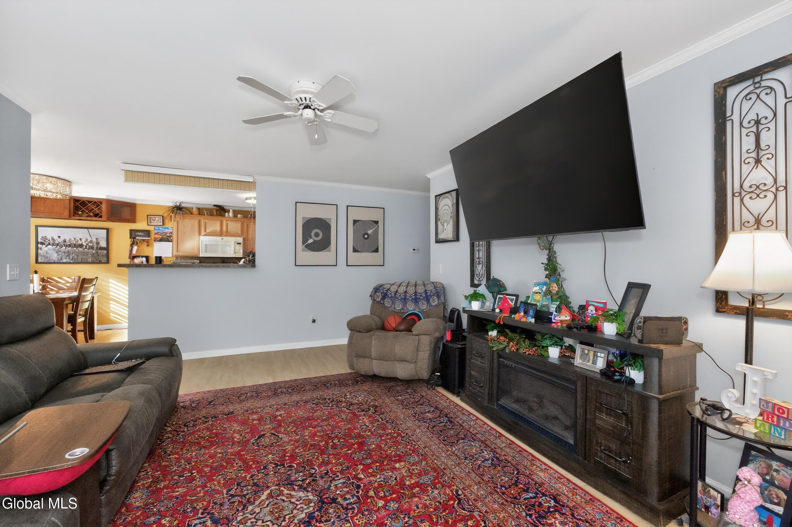 503 Evergreen Place Rensselaer, NY 12144 - Photo 7 of 26 3 Livingroom 4