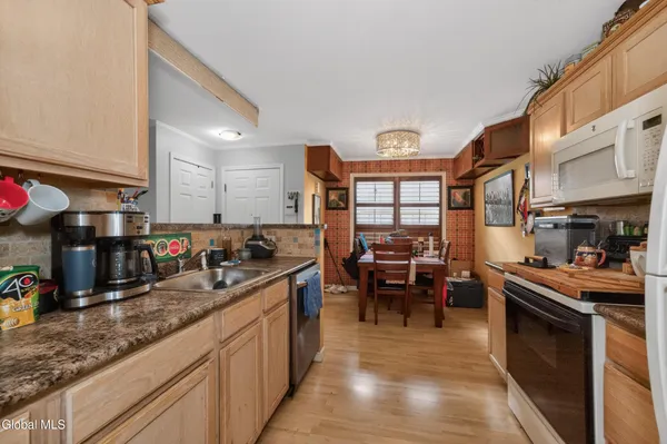 $260,000 | 503 Evergreen Place, Rensselaer, NY 12144