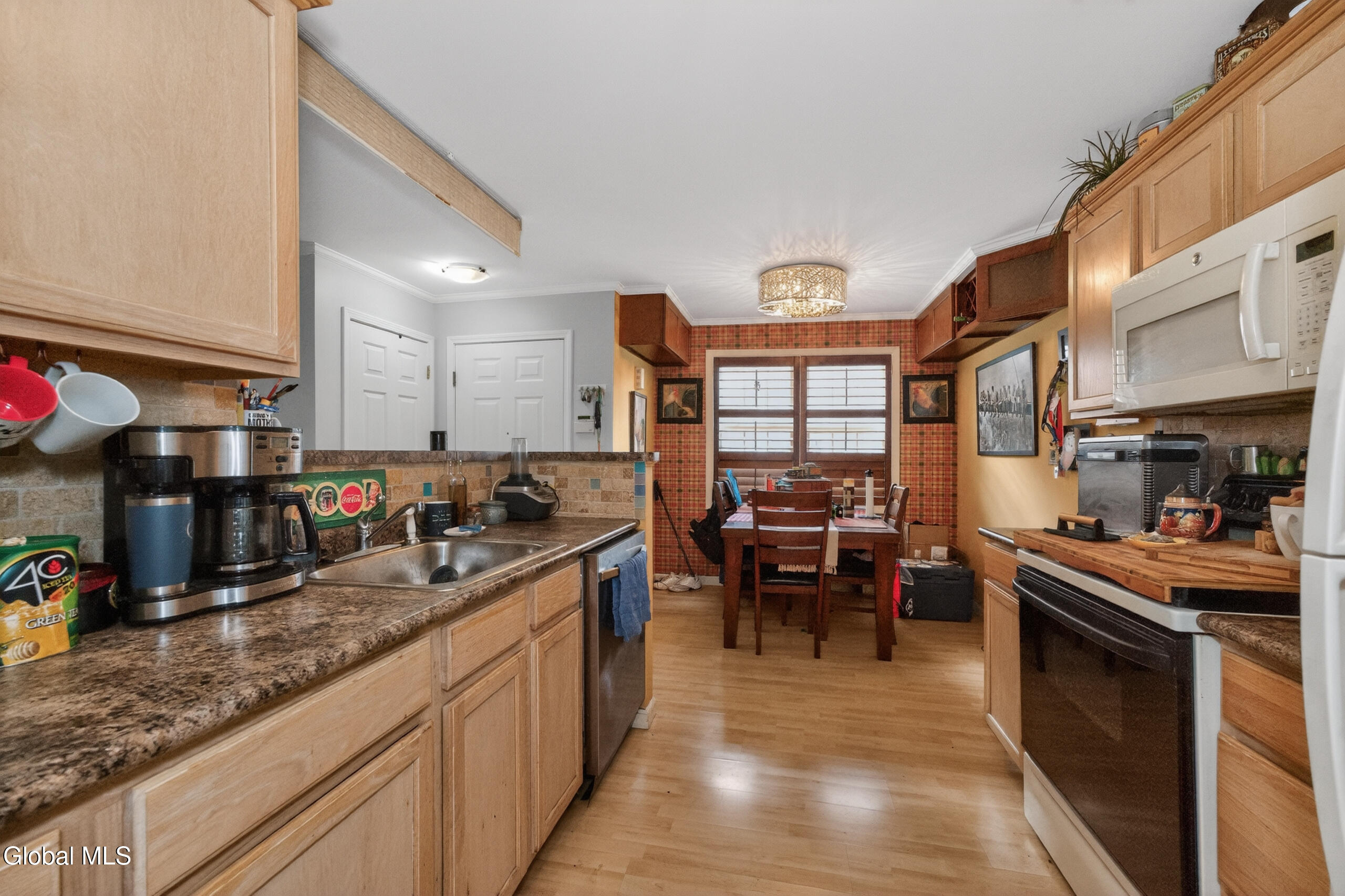 503 Evergreen Place Rensselaer, NY 12144 - Photo 9 of 26 2 Kitchen 1