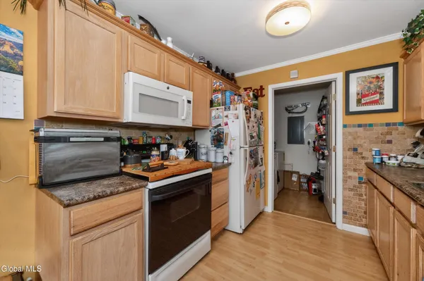 $260,000 | 503 Evergreen Place, Rensselaer, NY 12144