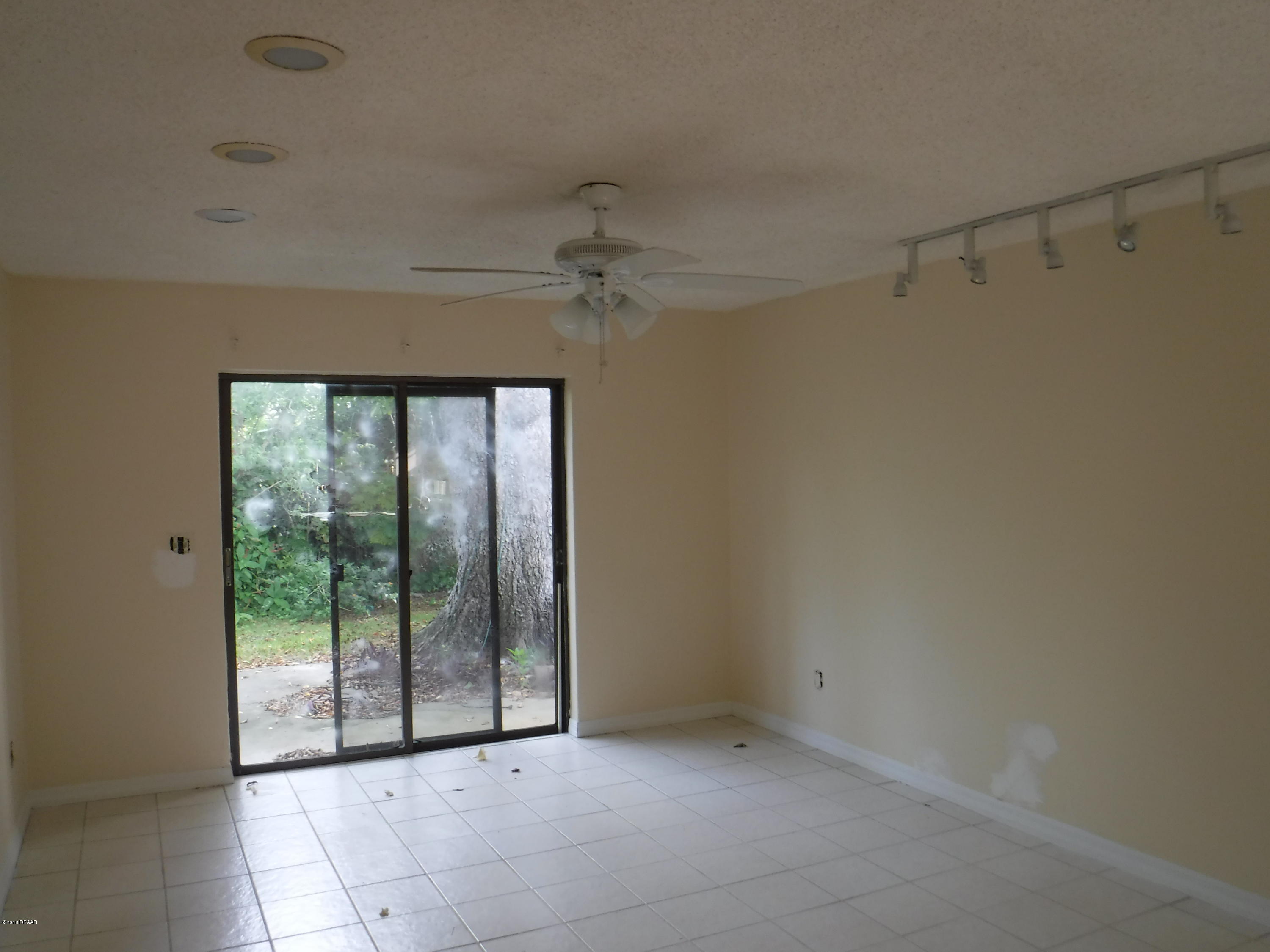1743 Jacobs Road South Daytona, FL 32119 - Photo 8 of 22 DSCF0008