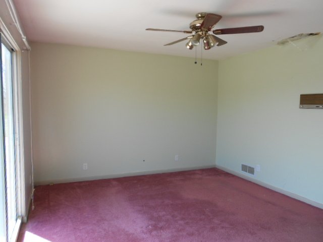 13707 Norman Road Yale, MI 48097 - Photo 15 of 19 31124743-14.JPG