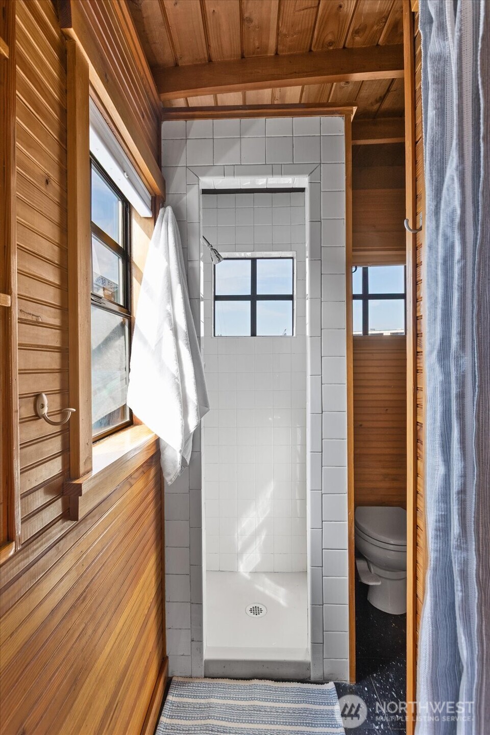 2401 North Northlake Way, Unit E7 Seattle, WA 98103 - Photo 12 of 23 a view of a door of the house