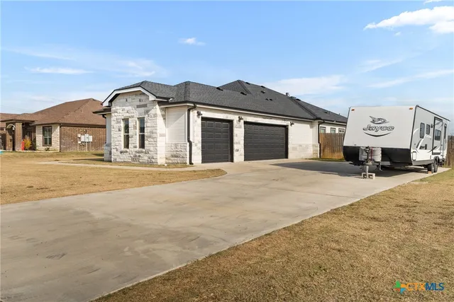 $465,000 | 8107 Green Hill Drive, Salado, TX 76571