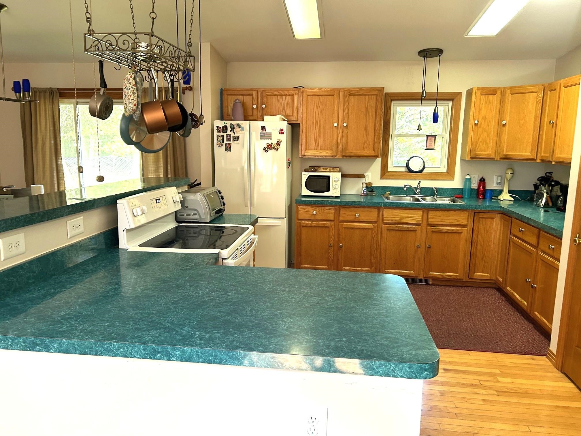 320 Williams Street Perry, MI 48872 - Photo 14 of 46 50192807-668b5fa2-9e66-414b-b472-726efbde3549.JPG