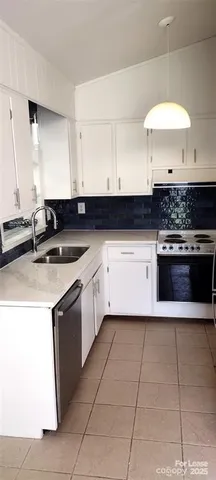 $1,950 | 3219 Connecticut Avenue, Charlotte, NC 28205