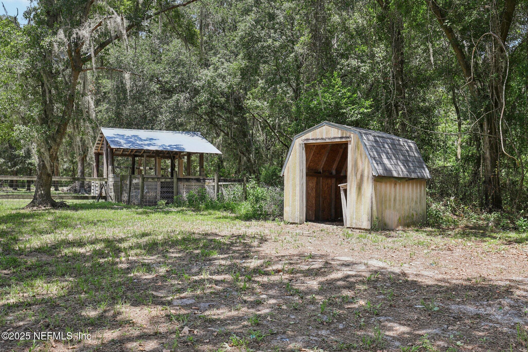 3992 Hidden Acre Road Middleburg, FL 32068 - Photo 48 of 74 Hog Pens