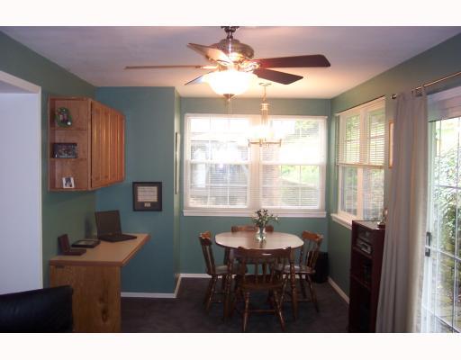 327 Beadling Rd. Mt. Lebanon, PA 15228 - Photo 9 of 13 Den/Family/Great Room.