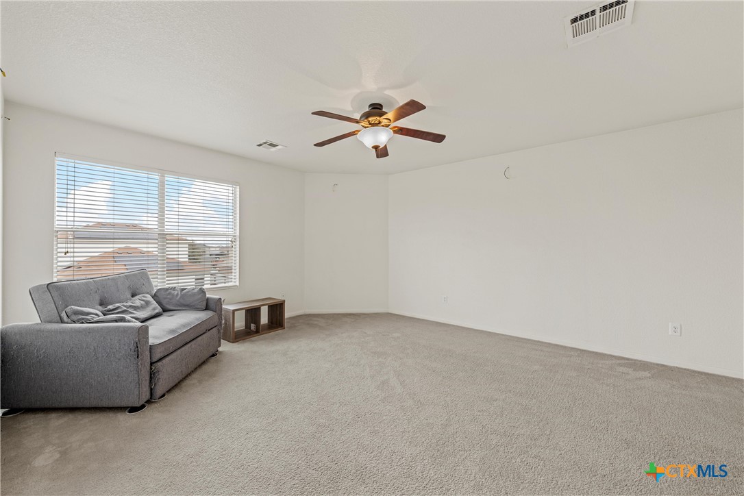 2209 Riley Drive Killeen, TX 76542 - Photo 19 of 33 a living room with furniture and a large window
