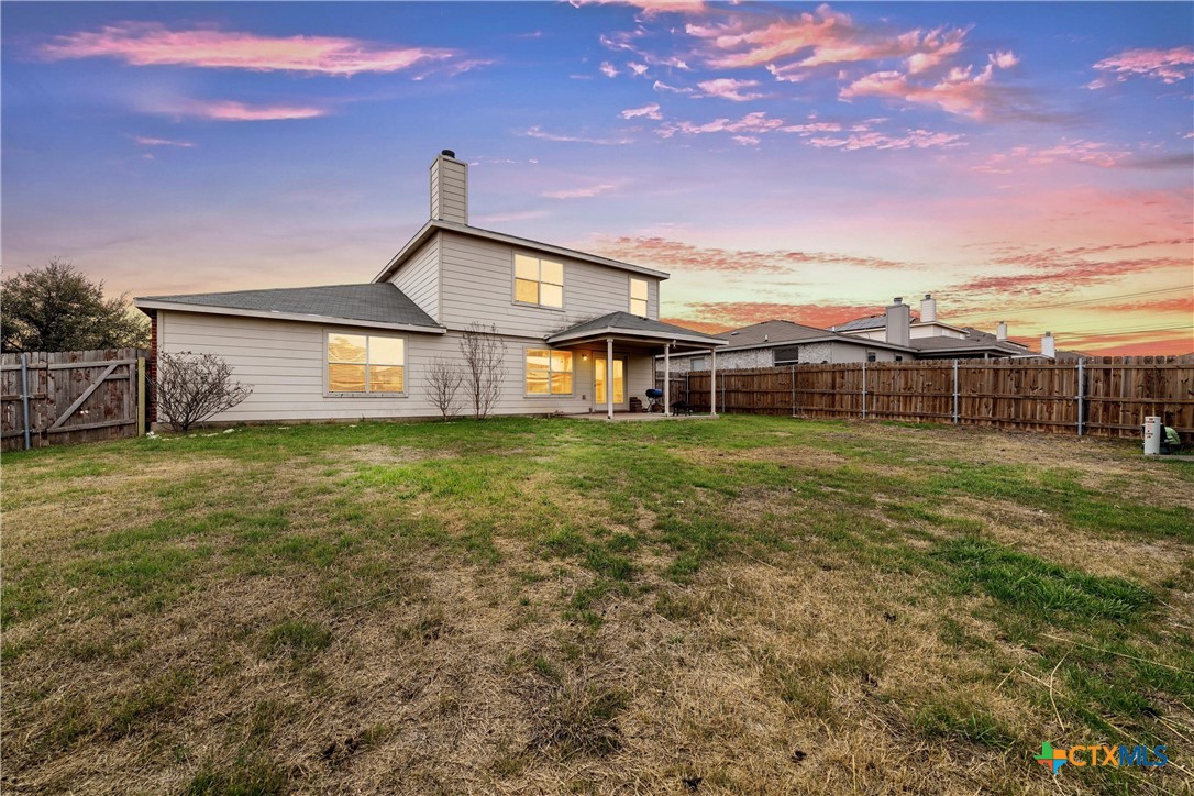 2209 Riley Drive Killeen, TX 76542 - Photo 28 of 33 a view of a house with a big yard