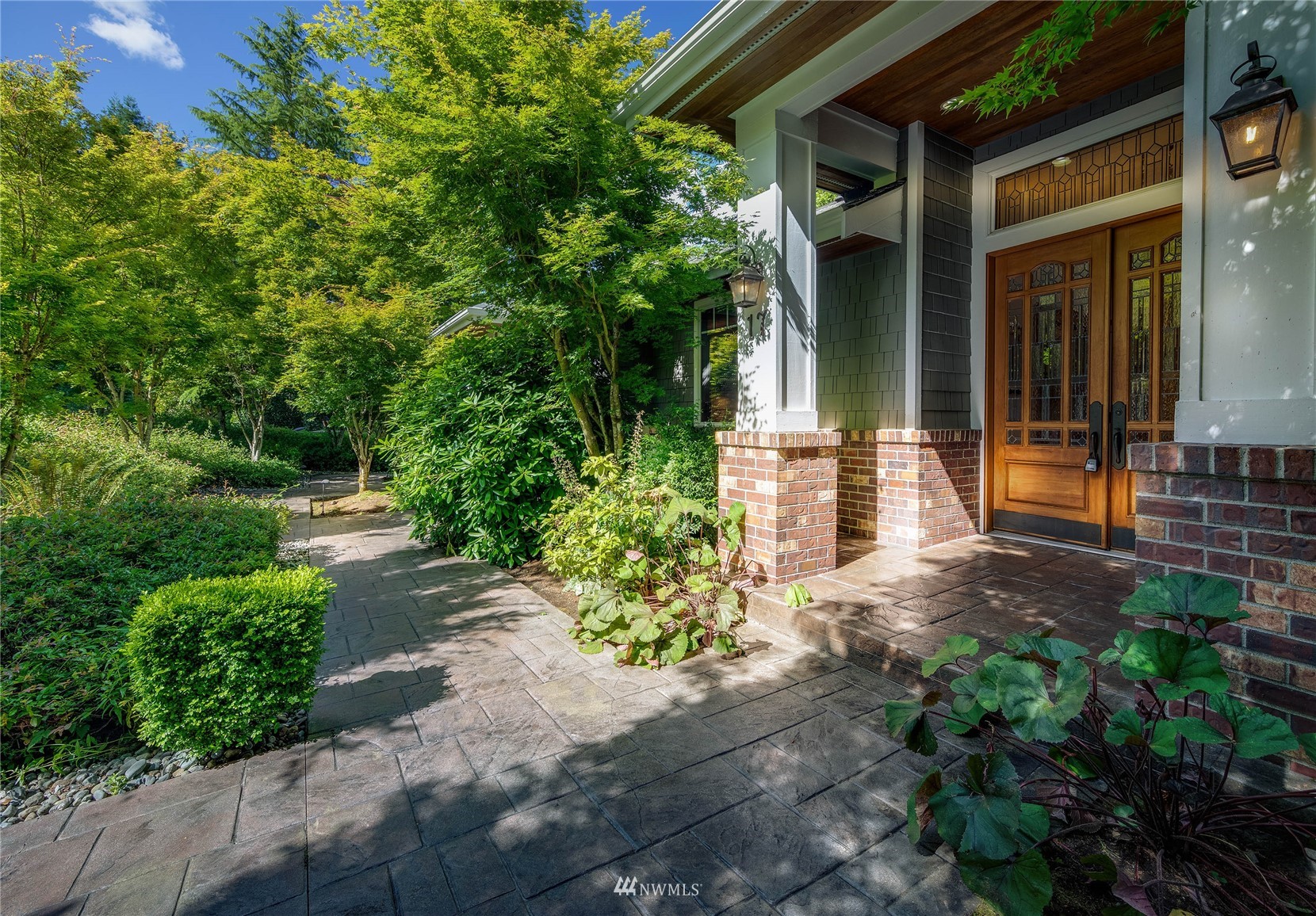 17 Diamond Ranch South Bellevue, WA 98004 - Photo 2 of 40 Gallery Image 2