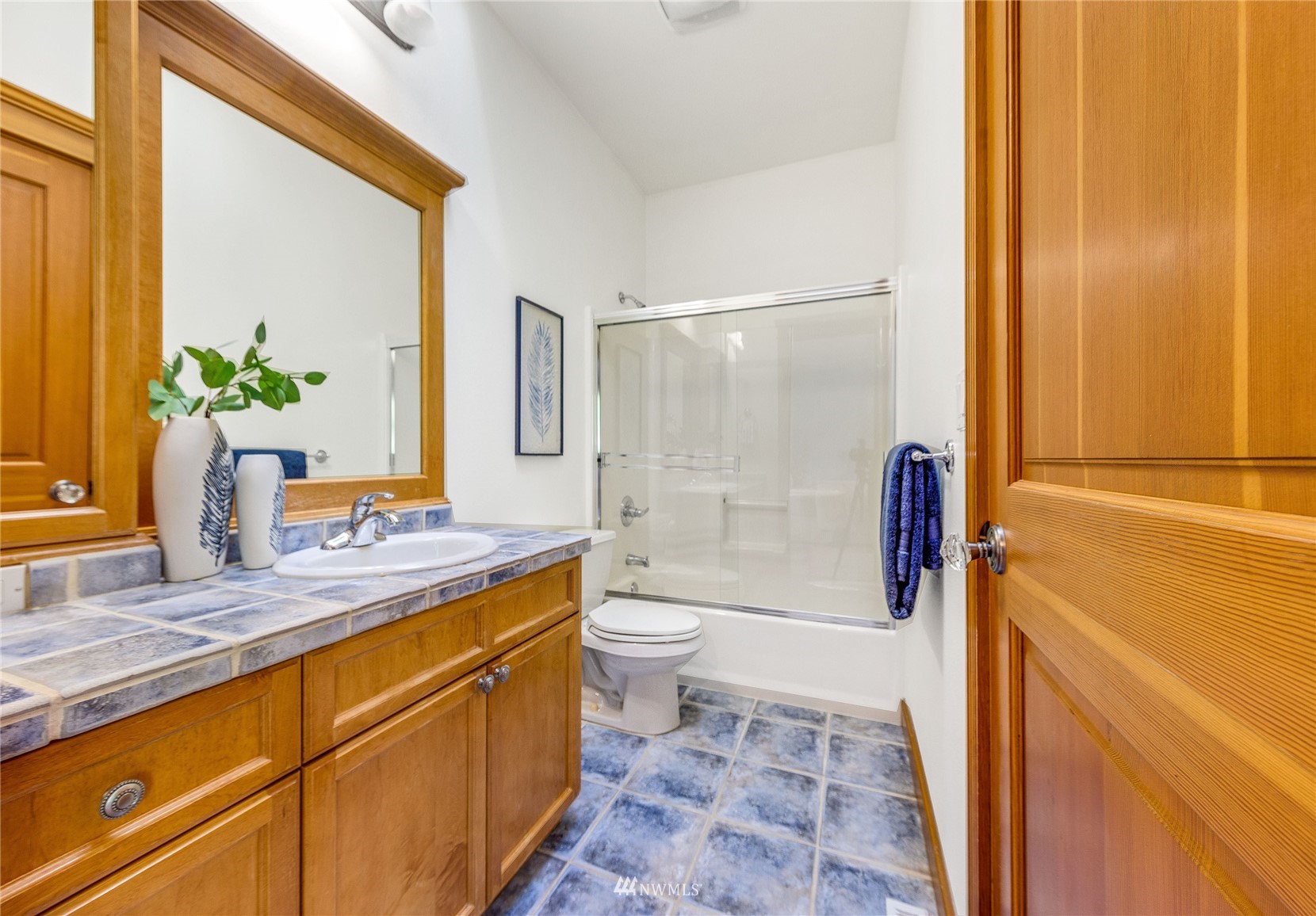17 Diamond Ranch South Bellevue, WA 98004 - Photo 26 of 40 Gallery Image 26