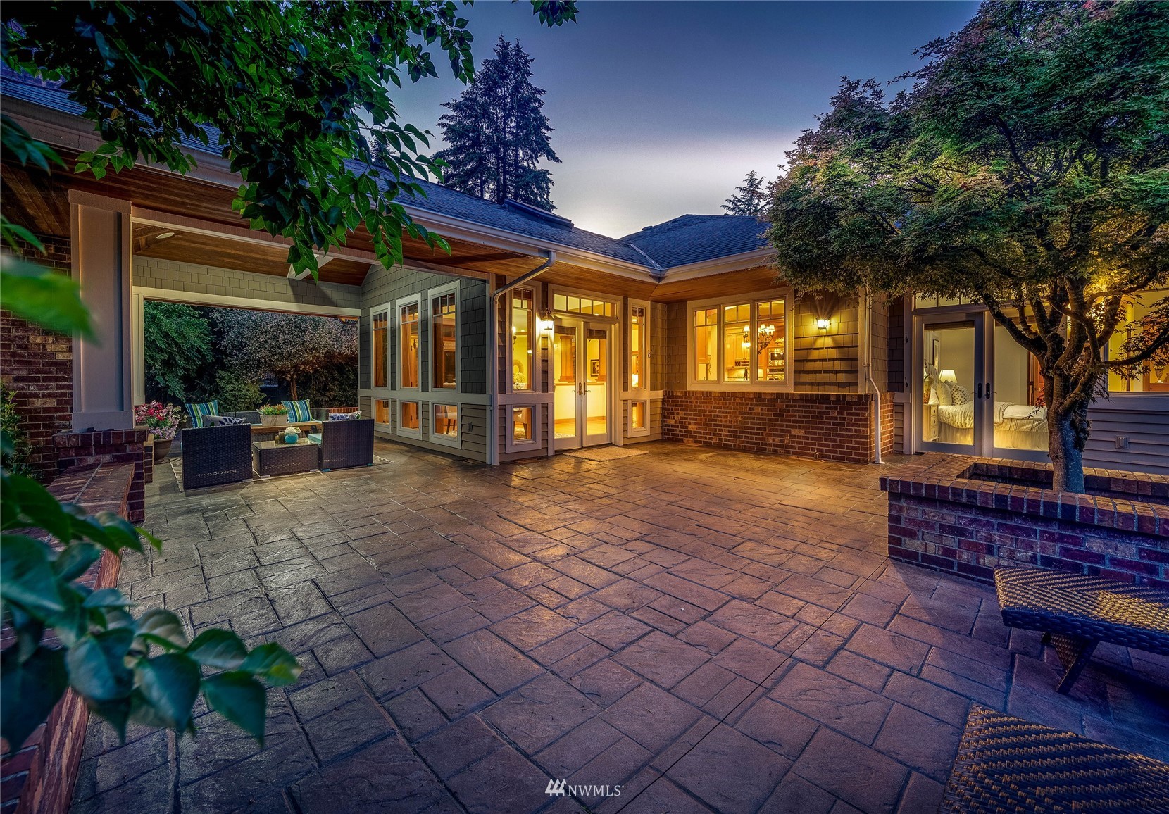 17 Diamond Ranch South Bellevue, WA 98004 - Photo 6 of 40 Gallery Image 6