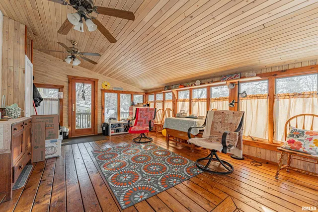 $225,000 | 123 20th Street, Lincoln, IL 62656