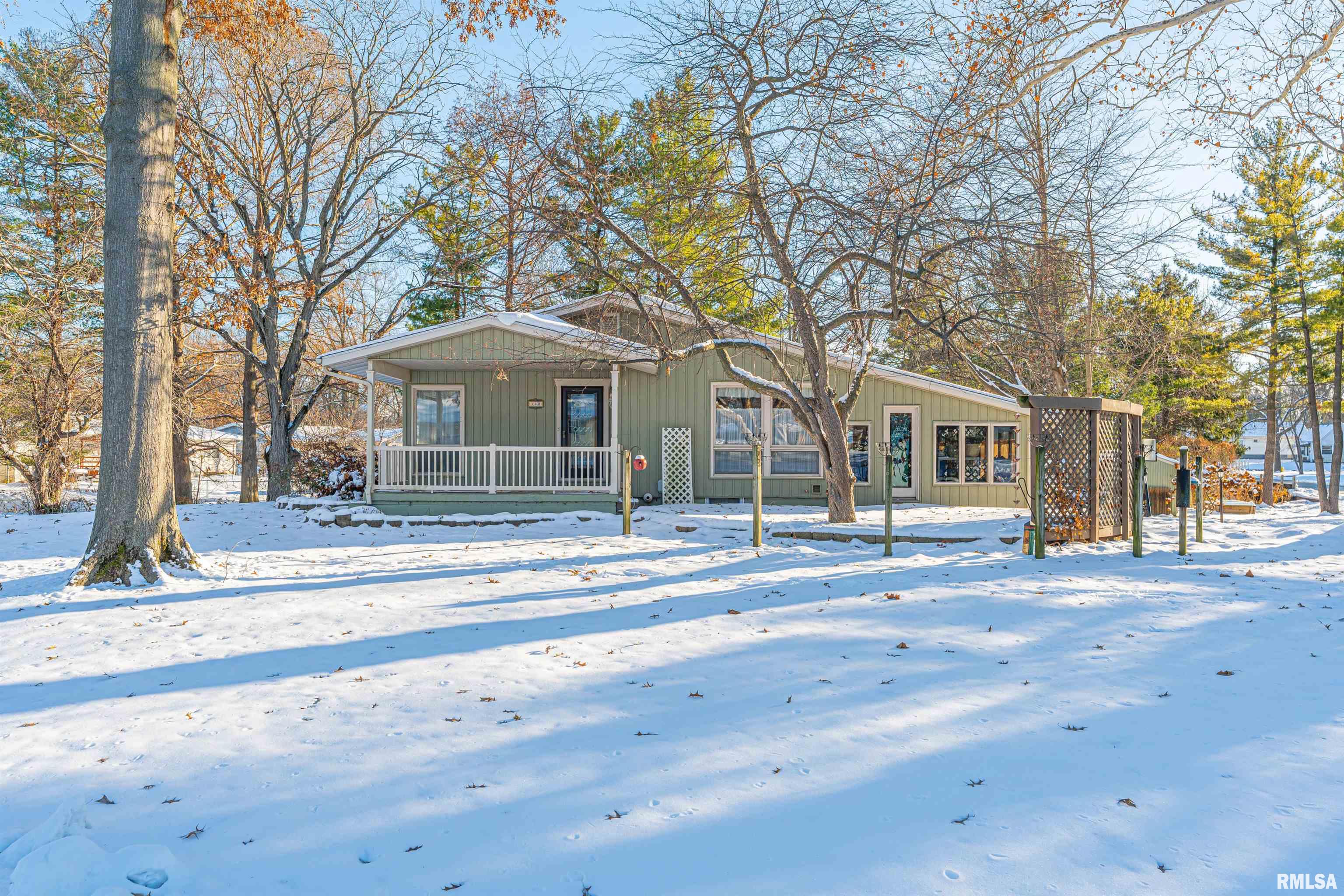 123 20th Street Lincoln, IL 62656 - Photo 2 of 47