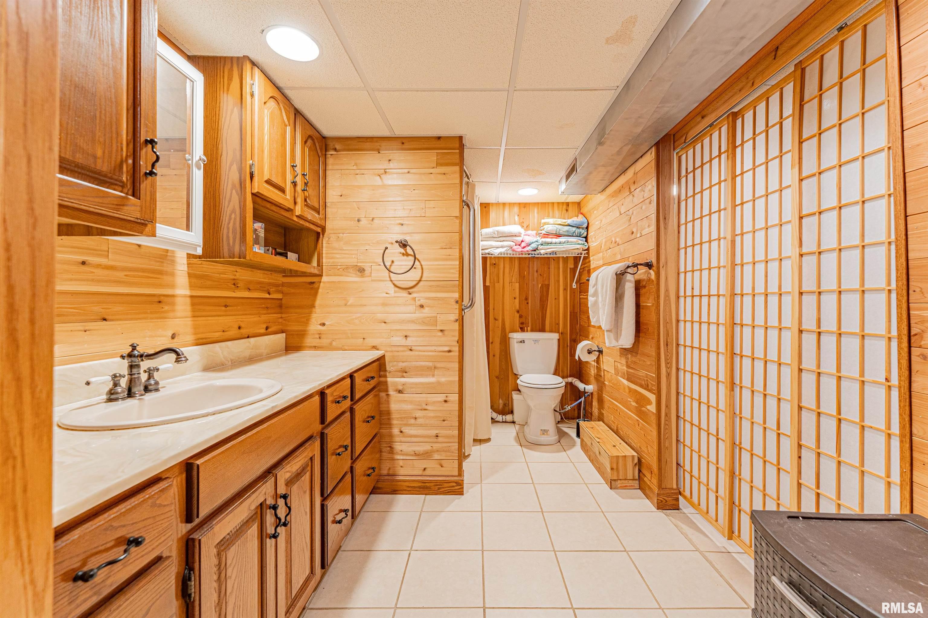 123 20th Street Lincoln, IL 62656 - Photo 35 of 47