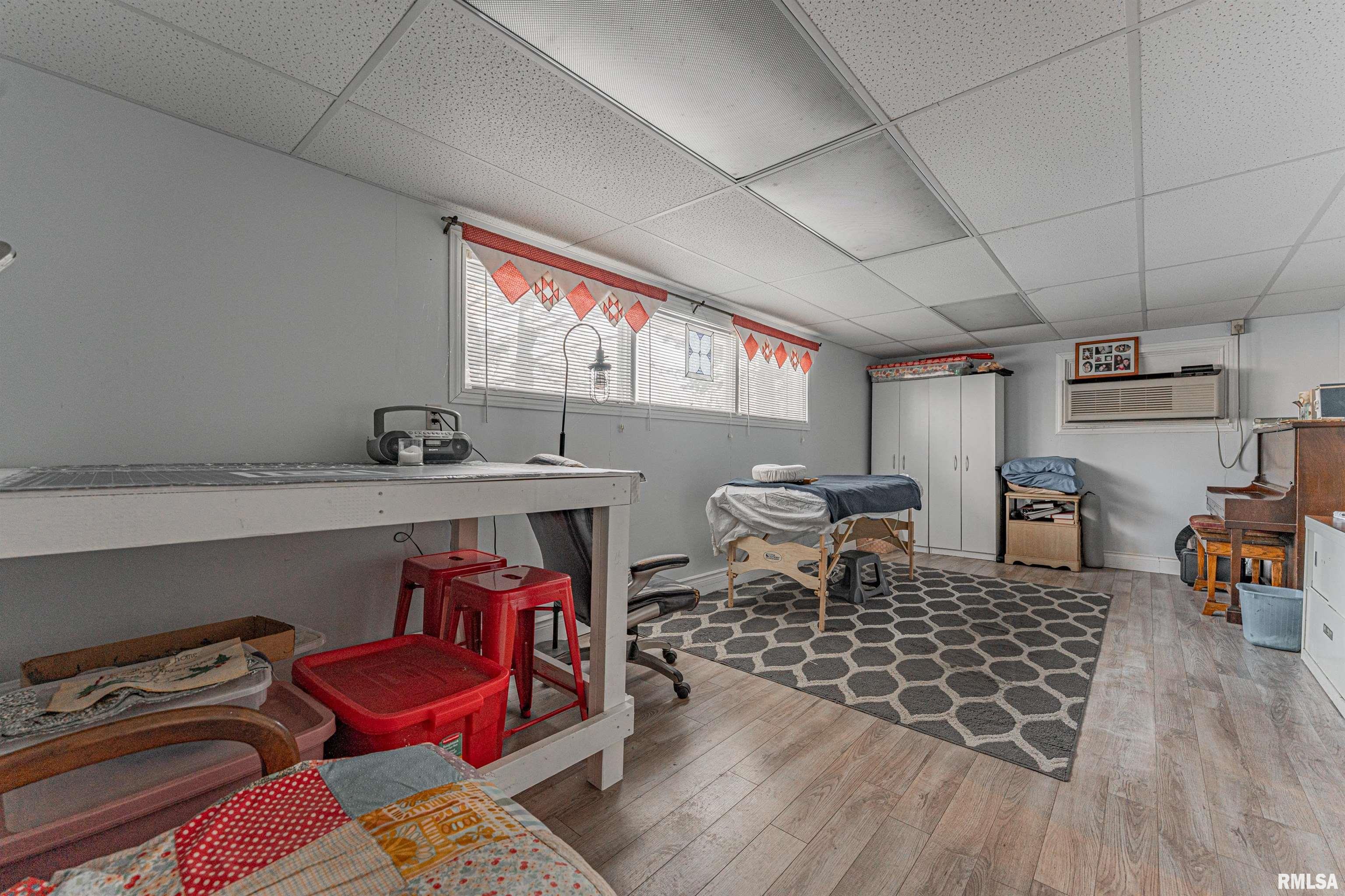 123 20th Street Lincoln, IL 62656 - Photo 38 of 47