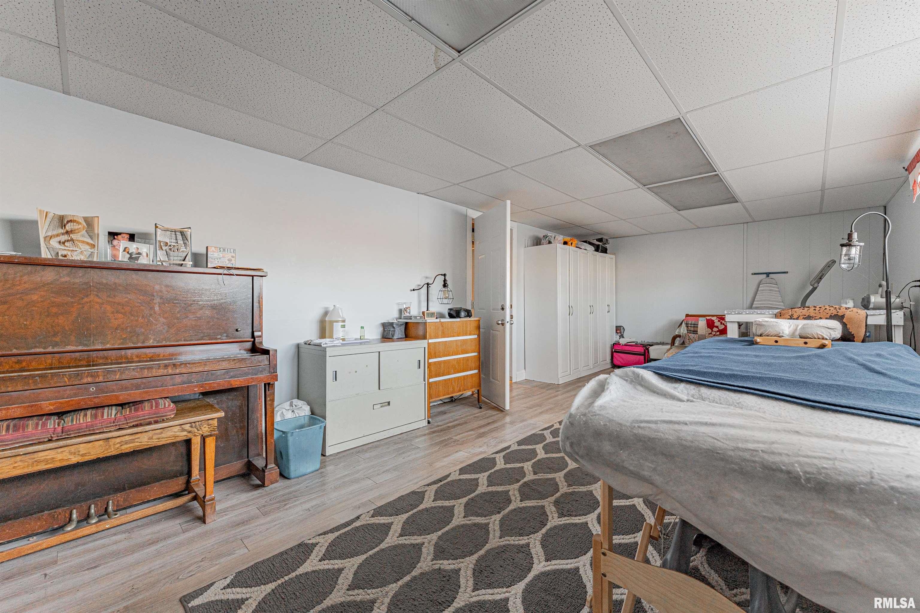 123 20th Street Lincoln, IL 62656 - Photo 39 of 47