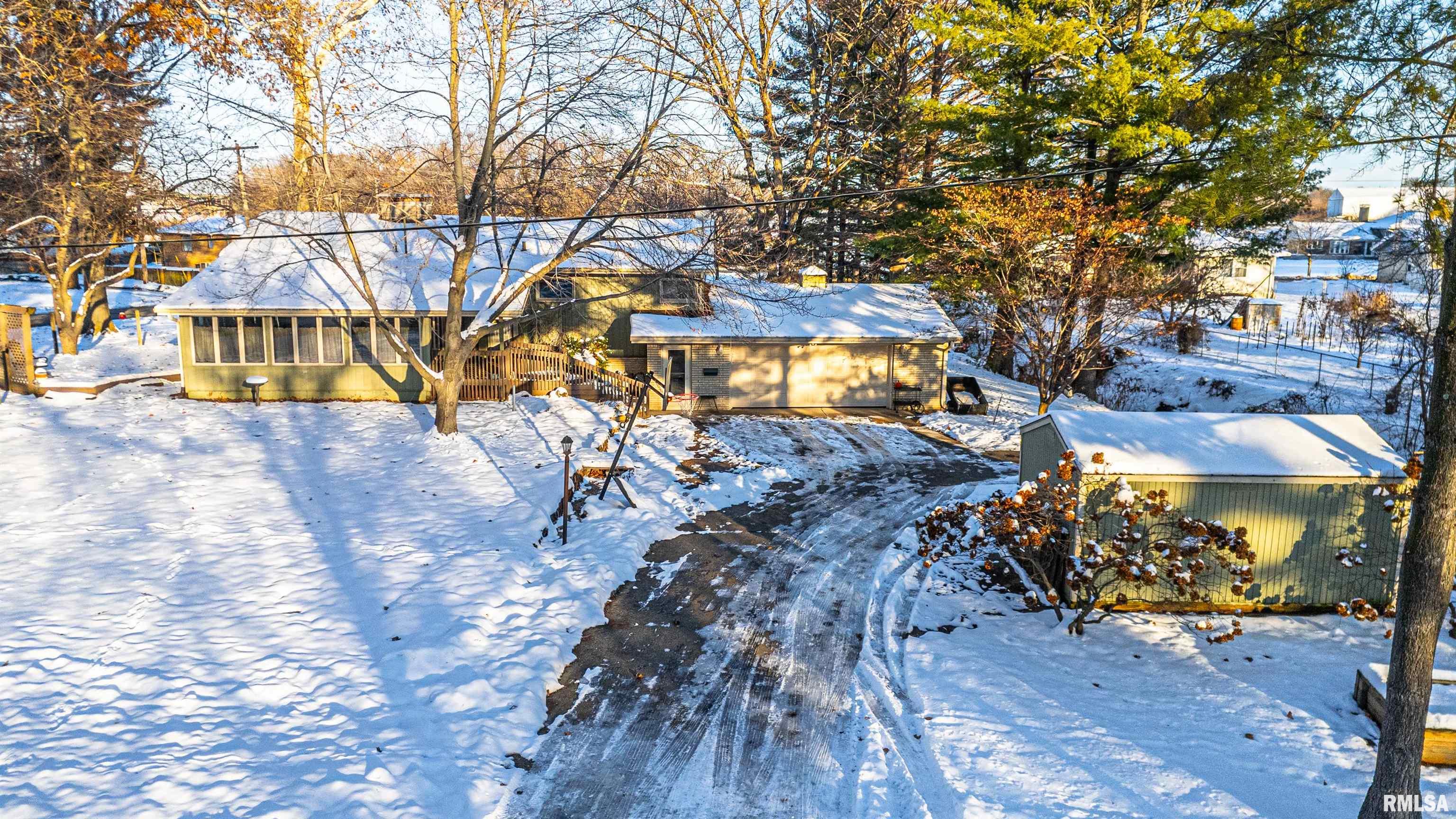 123 20th Street Lincoln, IL 62656 - Photo 7 of 47