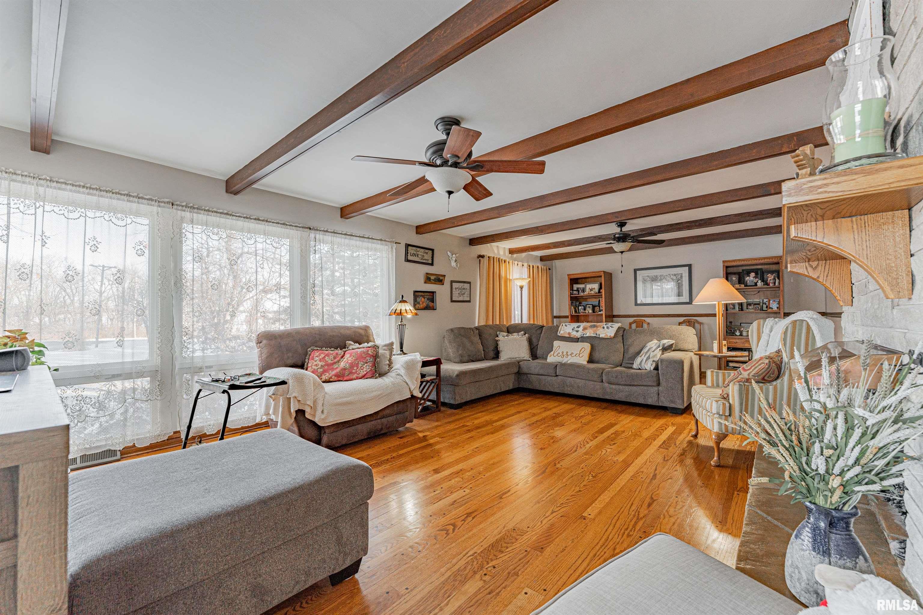 123 20th Street Lincoln, IL 62656 - Photo 10 of 47