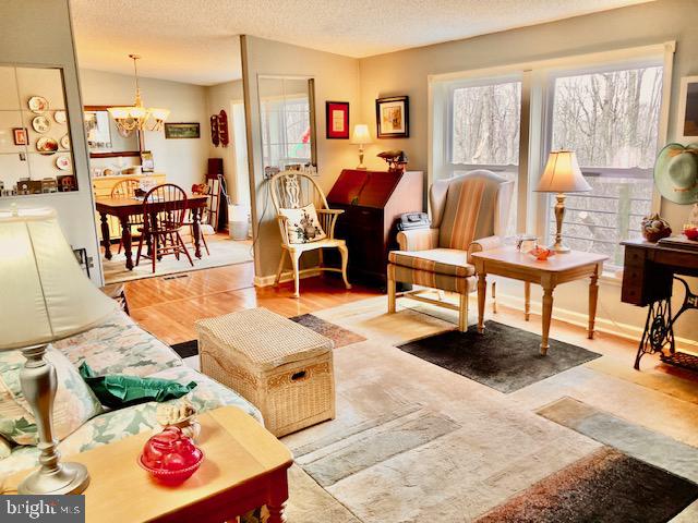 1956 Echo Valley Road East Earl, PA 17519 - Photo 4 of 21