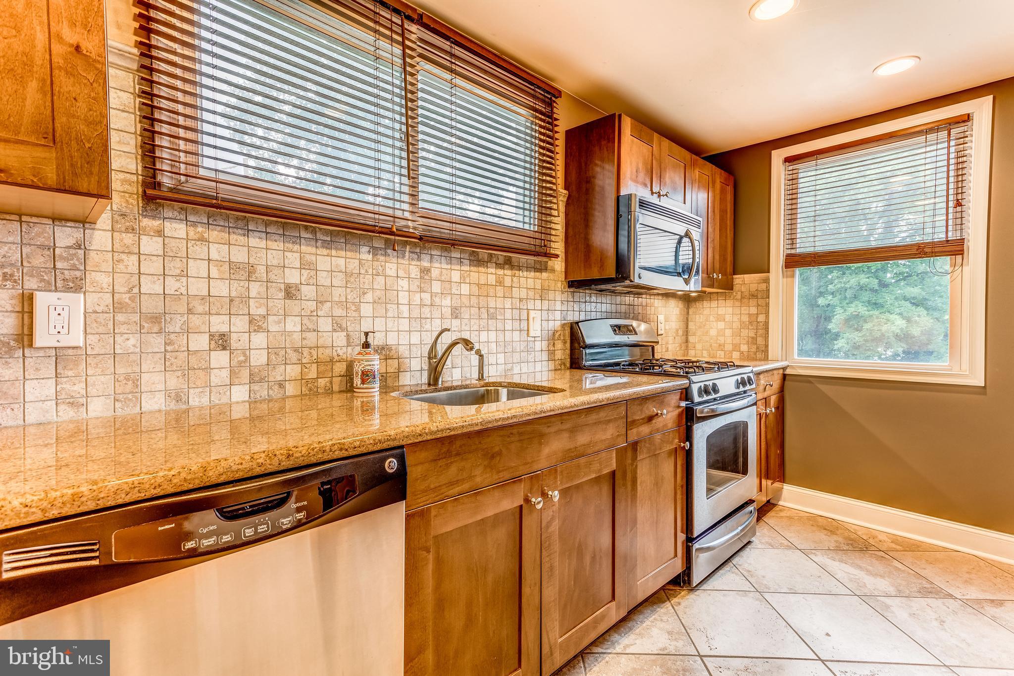 107 Alverstone Road Clifton Heights, PA 19018 - Photo 12 of 26 Gallery Image 12