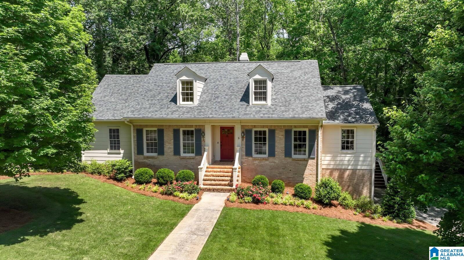 3728 Woodvale Road Birmingham, AL 35223 - Photo 3 of 57
