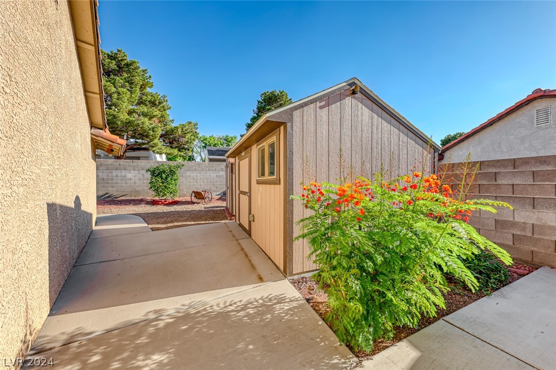 140 Lido Circle Henderson, NV 89015 - Photo 37 of 38