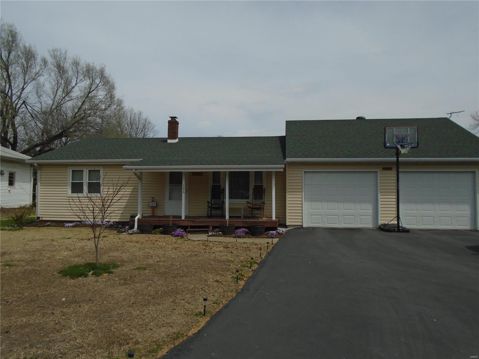 106 Michigan Avenue South Roxana, IL 62087 - Photo 2 of 37 Gallery Image 2