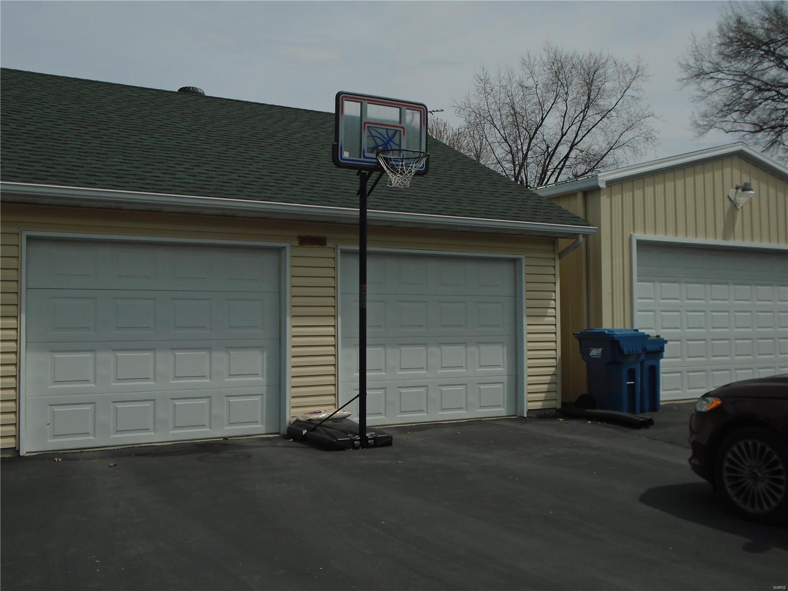 106 Michigan Avenue South Roxana, IL 62087 - Photo 3 of 37 Gallery Image 3