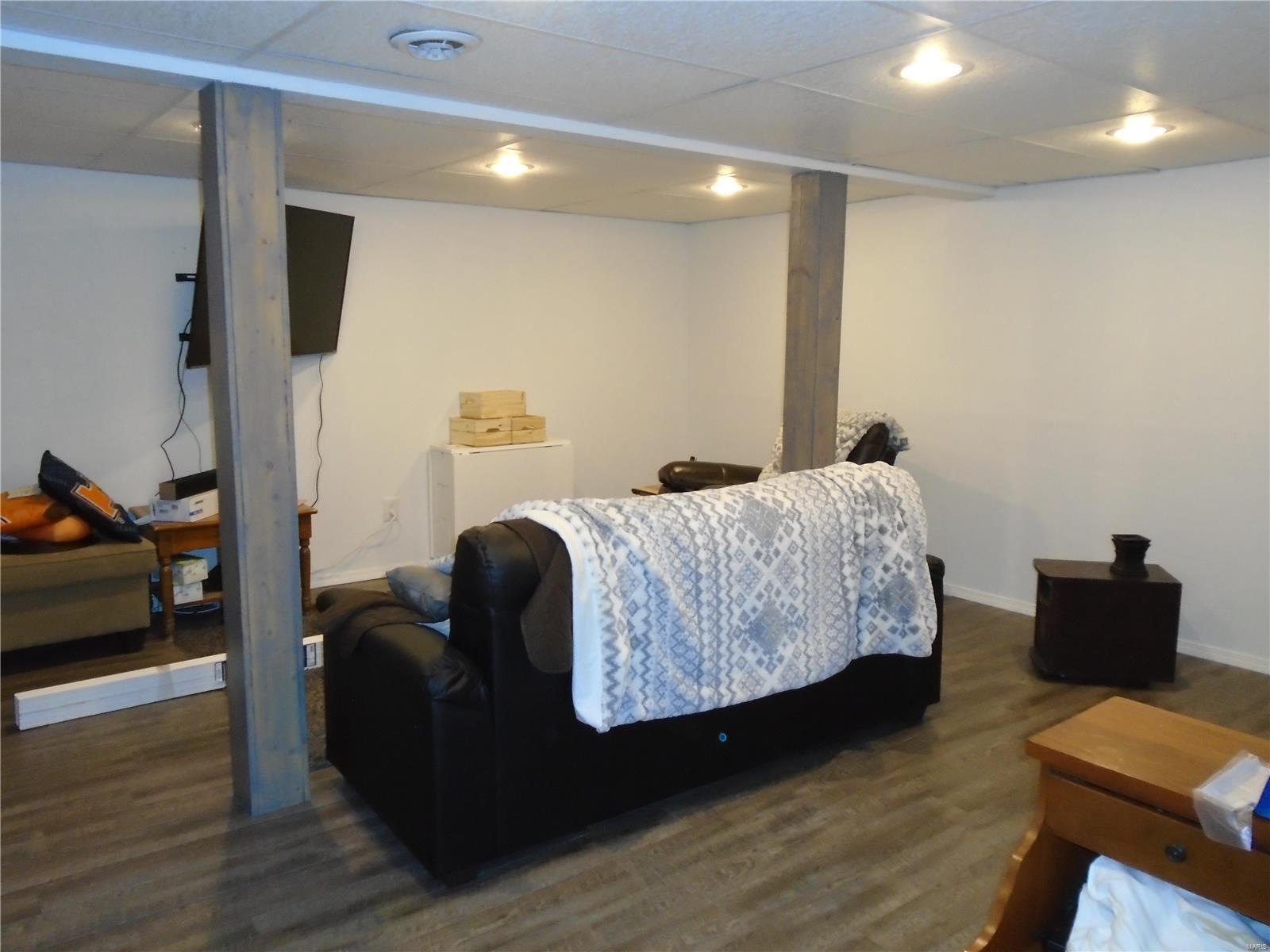 106 Michigan Avenue South Roxana, IL 62087 - Photo 29 of 37 Gallery Image 29