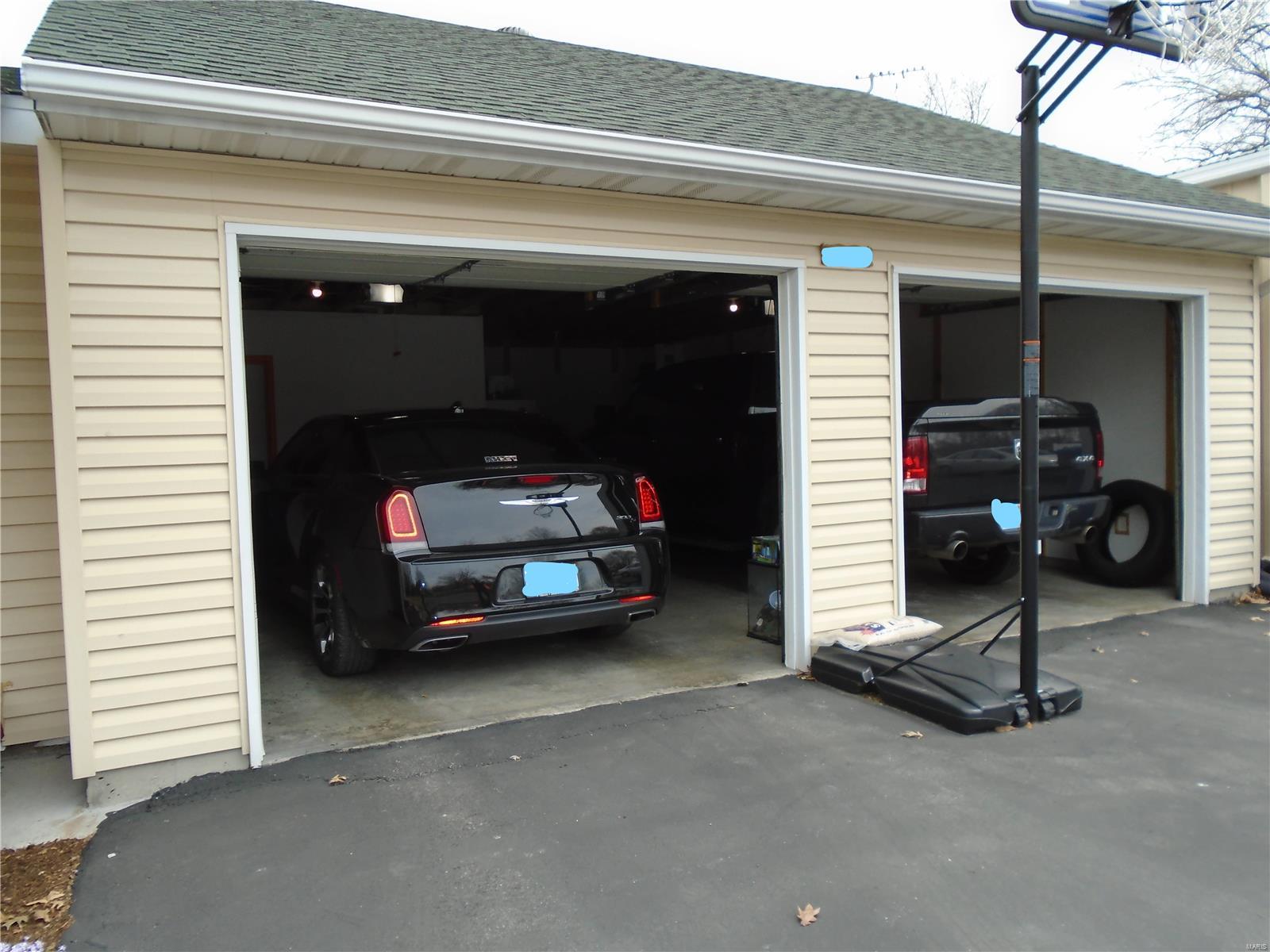 106 Michigan Avenue South Roxana, IL 62087 - Photo 4 of 37 Gallery Image 4