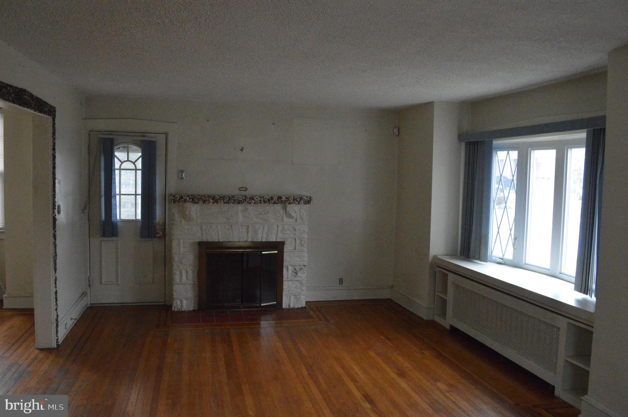 126 South Eagle Road Havertown, PA 19083 - Photo 8 of 38 Living area/Fireplace