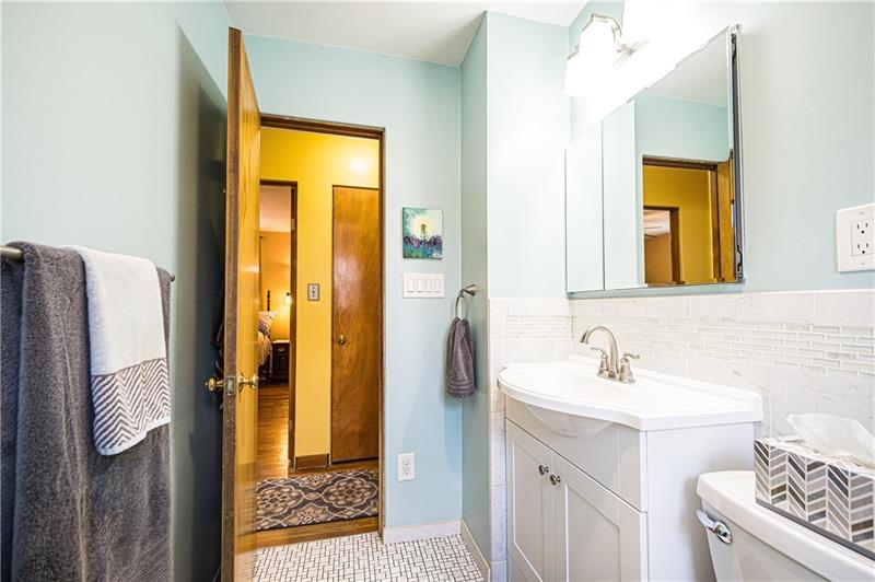 107 Fraser Road Valencia, PA 16059 - Photo 12 of 25 Gallery Image 12