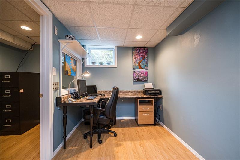 107 Fraser Road Valencia, PA 16059 - Photo 14 of 25 Gallery Image 14