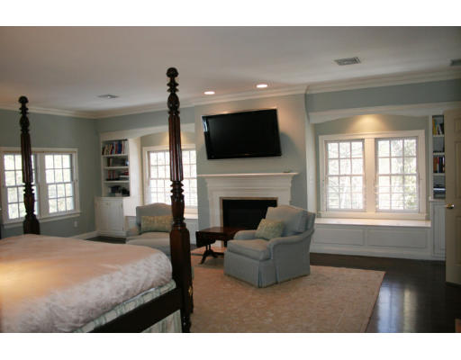 115 Brook Street Wellesley, MA 02482 - Photo 10 of 15 Gallery Image 10
