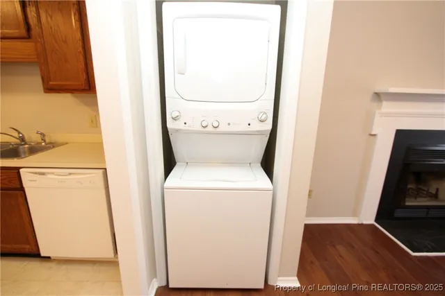 $1,195 | 3905 Lexington Drive, Unit B, Raleigh, NC 27606