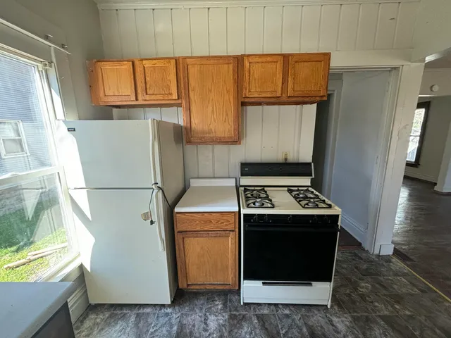 $1,400 | 1328 James Street, Kalamazoo, MI 49001