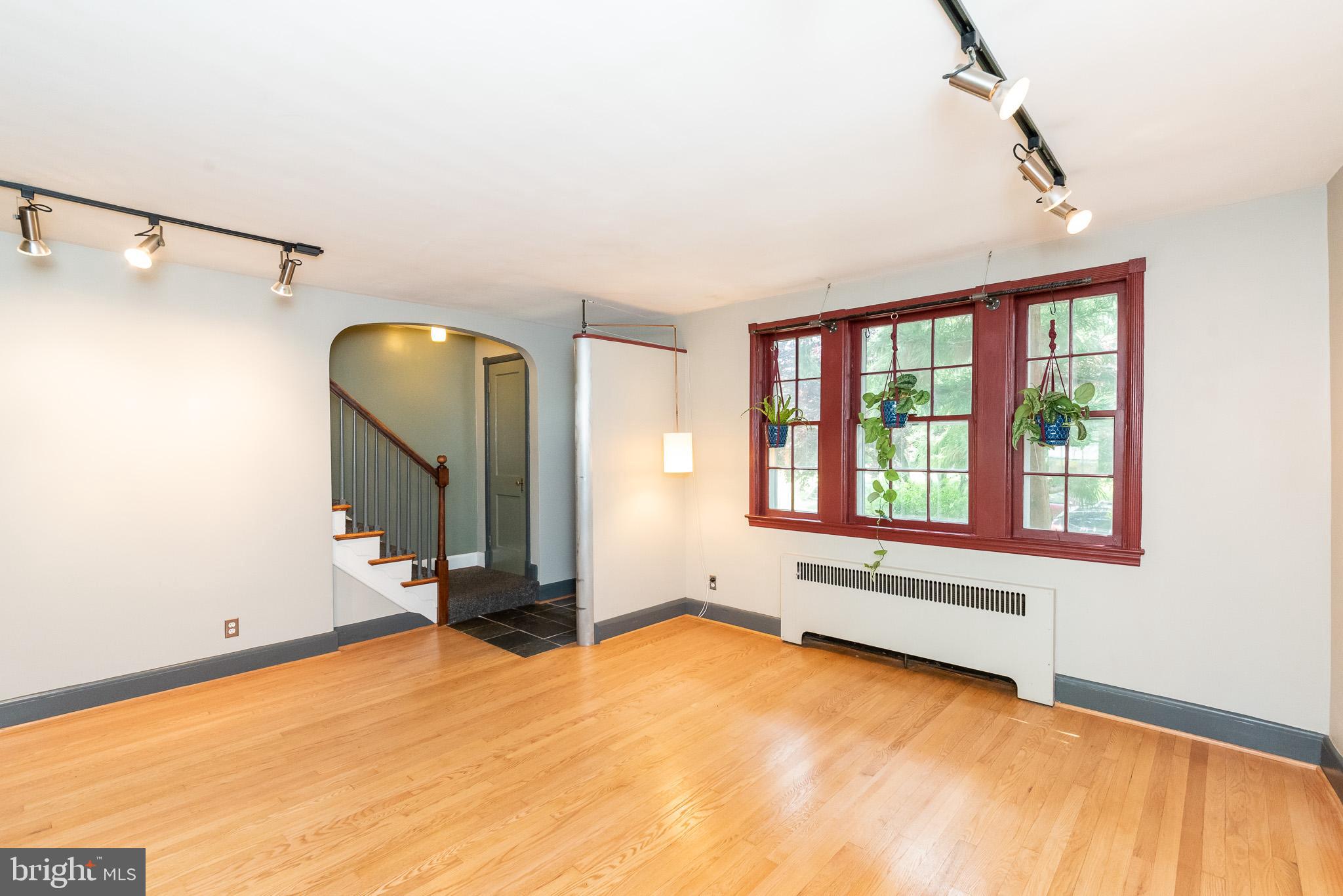 68 Murdock Road Baltimore, MD 21212 - Photo 7 of 43 Gorgeous hardwood floors